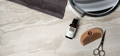 Beard oil and comb